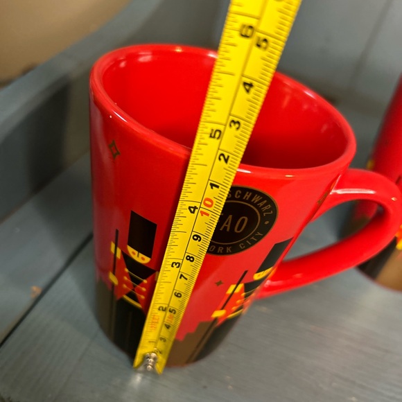 FAO Schwarz NYC, Set of 2 Mugs (Christmas Nutcracker Soldiers D3) - Picture 8 of 8